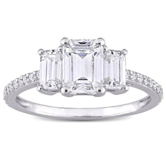 Miadoro Moissanite Engagement Ring - Picture 2 of 5